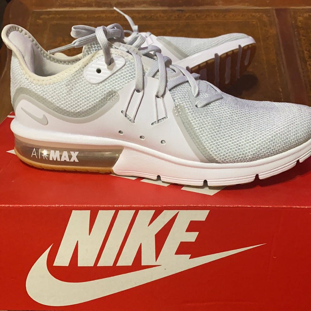 Women’s Nike Air Max Sequent 3